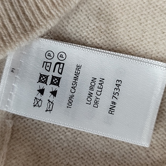 Tahari 100% 2 ply cashmere sweater cream - Picture 5 of 5